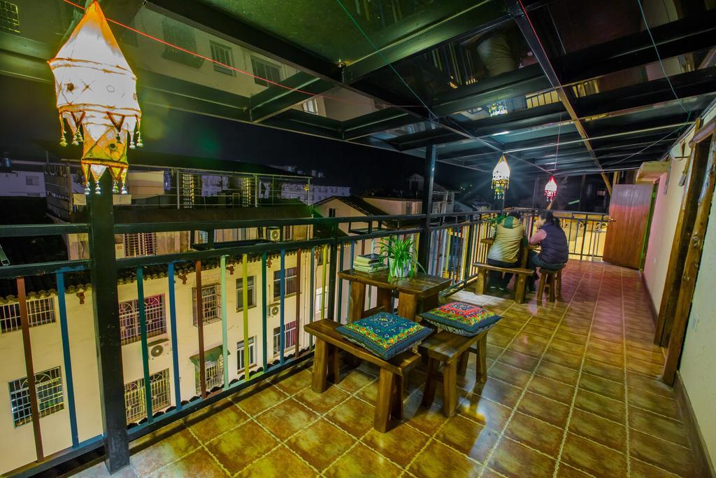 Zhangjiajie April Hostel Εξωτερικό φωτογραφία